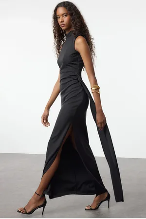 Trendyol Black Woven Backless Detailed Long Elegant Evening Dress