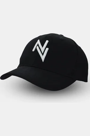 Noviti Woman