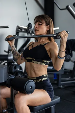 Nebbia Women