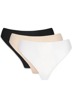 Gorteks Blanca seamless thong with lace back triple pac