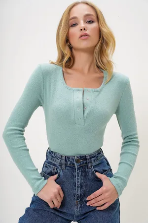 Trend Alacati stili Dámské tričko MDS-345-BLZ/WHITE