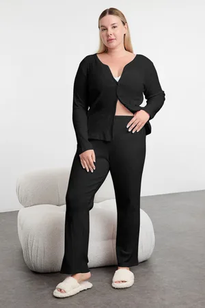 Trendyol Curve Black Brushed Soft Ribbed Cardigan Knitted Pajama Set