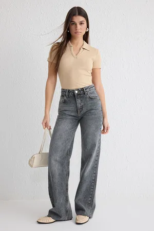 Trendyol Grey Cut-Out Normal Waist Wide Leg Jeans