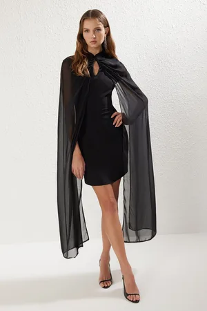 Trendyol Black Body-Sit Cape Detailed Woven Elegant Evening Dress