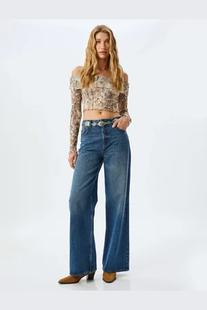 Koton Long Sleeve Snakeskin Printed Off Shoulder Crop T-Shirt
