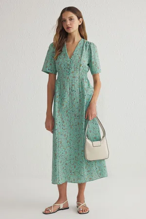 Trendyol Green Floral Comfortable Form Gipel Midi Woven Dress