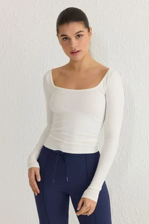 Trendyol White Rib/Casino Fitted T-Shirt