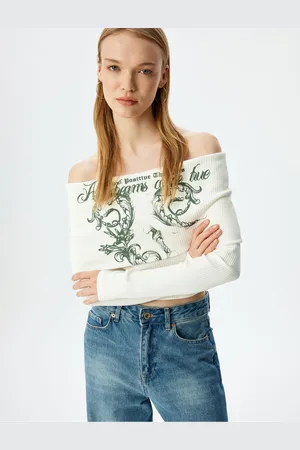 Koton Long Sleeve Off-The-Shoulder Madonna Neck Slogan Printed Ribbed Slim Fit T-Shirt