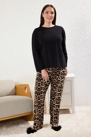 Trendyol Curve Black 100% Cotton Leopard Patterned Knitted Pajama Set