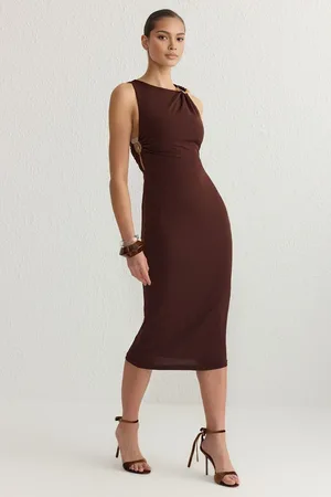 Trendyol Brown Accessory Detail Knitted Midi Dress