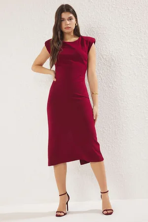 Trendyol Claret Red Fitted/Fits Body Padded Flexible Midi Knit Dress