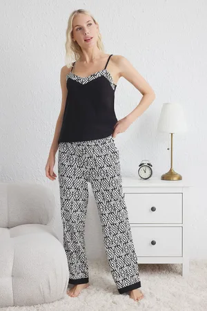 Trendyol Black Ethnic Viscose Jersey Knitted Pajama Set