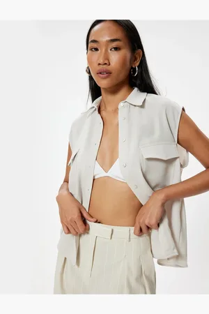 Koton Sleeveless Shirt with Flap Pocket Detail Crepe Fabric