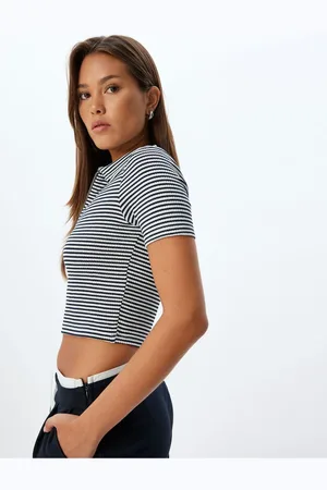 Koton Polo Collar Crop T-Shirt Half Zipper Detail Short Sleeve Slim Fit