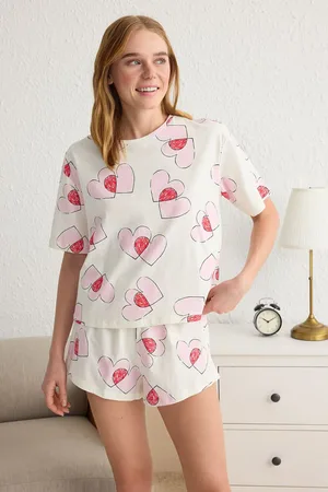 Trendyol Ecru Heart Jersey Knitted Pajama Set