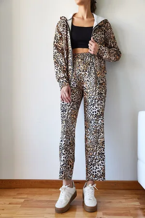 Bianco Lucci Leopard Patterned Top and Bottom Set Mbms048