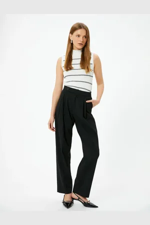 Koton Sleeveless Stand Collar Striped Knit Top