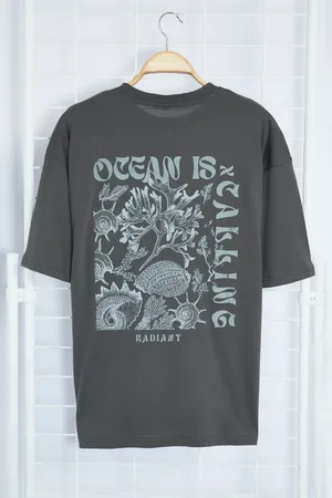 Trendyol Anthracite Oversize/Wide Cut 100% Cotton T-shirt with Raised Text Printed on the Back
