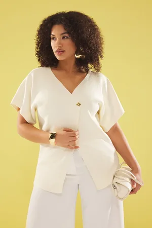 Trendyol Curve Ecru Buttoned Asymmetric Closure Knitted Blouse