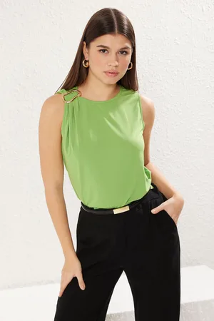 Trendyol Green Accessory Detail Fitted/Fits Body Flexible Knitted Blouse