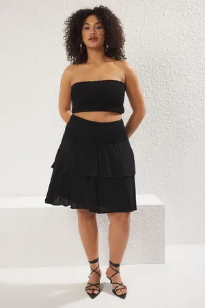 Trendyol Curve Black Gipel/Flexible Waistline Ruffled Plus Size Skirt