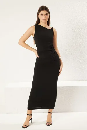Trendyol Black Plain Gather / Drape Midi Fitted Gather Drape Detail Stretchy Knit Dress