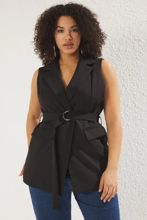 Trendyol Curve Black Regular Belted Lined Plus Size Woven Vest