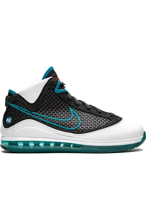 Nike Air Max LeBron 7 NFW "Red Carpet" sneakers