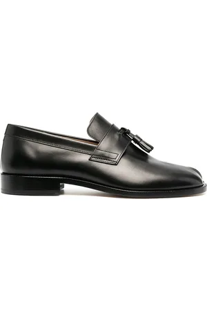Maison Margiela Tabi tassel-detail leather loafers