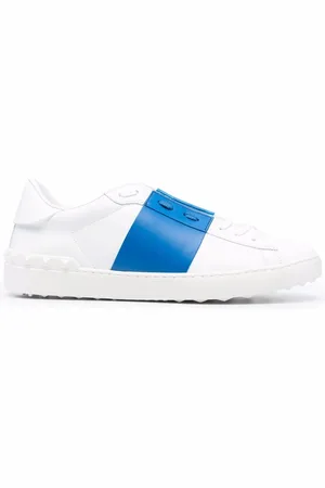 VALENTINO GARAVANI Rockstud Untitled low-top sneakers