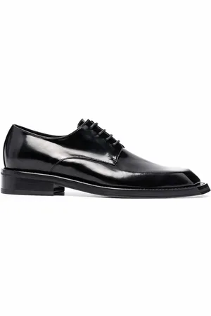 MARTINE ROSE Angled-toe Derby shoes