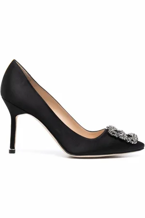 Manolo Blahnik Hangisi pointed pumps