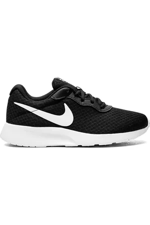 Nike Tanjun low-top sneakers