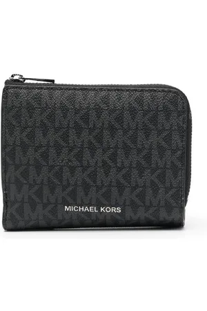 Michael Kors Logo zipped wallet