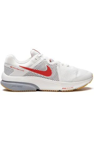 Nike Prevail low-top sneakers