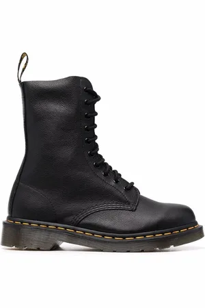 Dr. Martens 490 virginia leather boots