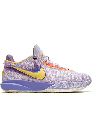 Nike LeBron 20 "Violet Frost" sneakers