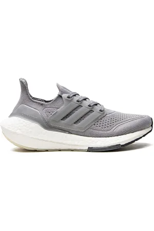 adidas Ultraboost 21 low-top sneakers