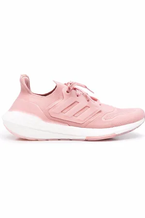 adidas Ultraboost 22 low-top sneakers