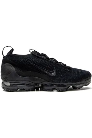 Nike Air Vapormax 2021 Flyknit "Triple " sneakers
