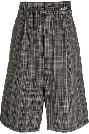Maison Mihara Yasuhiro Plaid check-print shorts