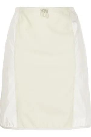 Low Classic Knee-length skirt