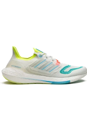 adidas Ultraboost 22 low-top sneakers