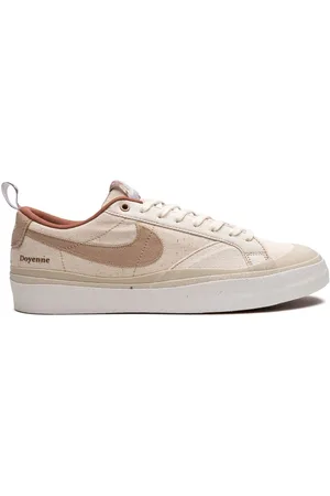 Nike X Doyenne Skateboards SB Blazer Low sneakers