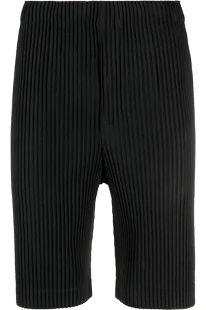Issey Miyake Plissé straight-leg shorts