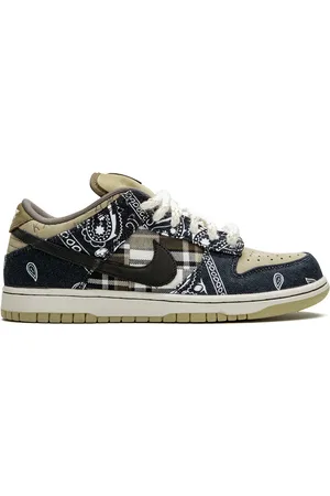 Nike X Travis Scott SB Dunk Low sneakers