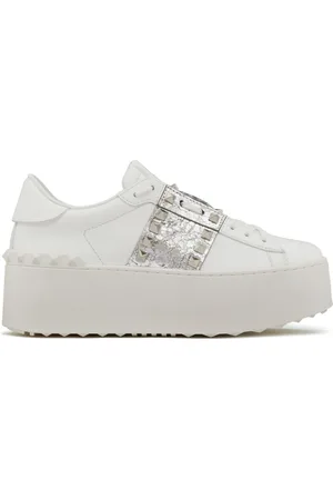 VALENTINO GARAVANI Rockstud Untitled metallic flatform sneakers