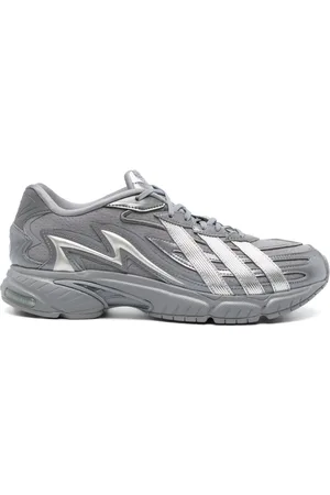 adidas 3-stripe panelled sneakers