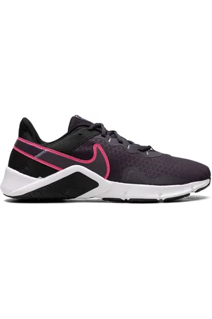 Nike Legend Essential 2 sneakers