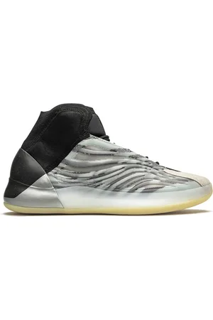 adidas YEEZY QNTM BSKTBL "YEEZY Basketball" sneakers